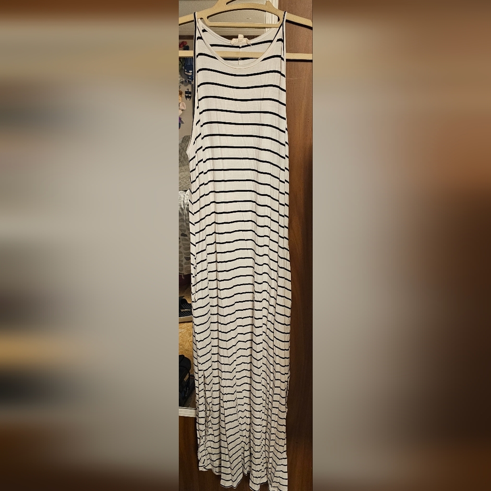 Striped Sleeveless Maxi Dress